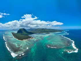 Découvrir la cascade sous-marine du Morne