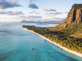 La côte ouest de l'île Maurice