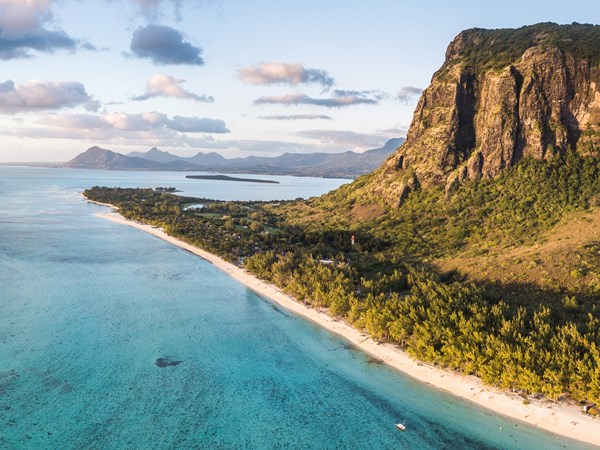 Le lagon au pied du Morne Brabant