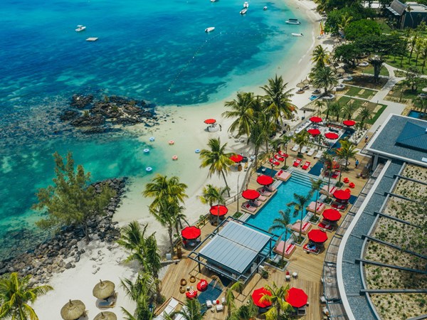 LUX* Grand Baie, une adresse tendance au bord du lagon