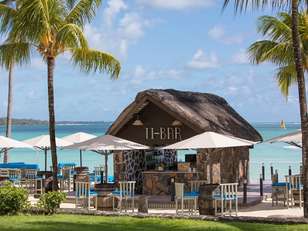 Le Ti Bar au bord de plage