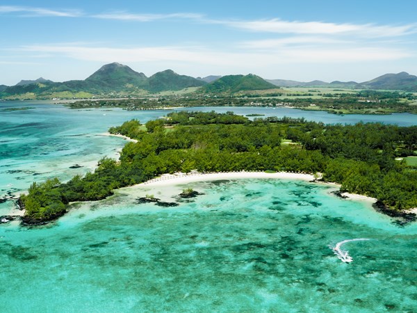 Vue imprenable sur la baie turquoise