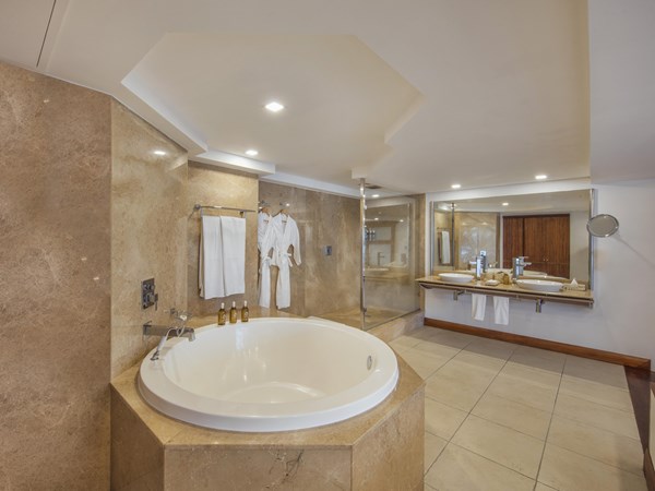 Salle de bain de la Senior Suite