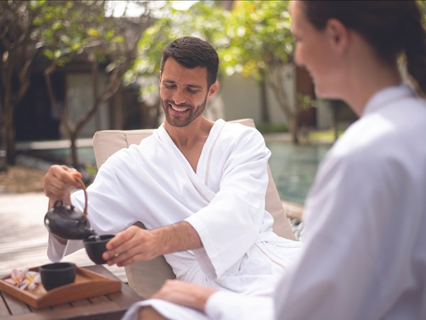 Détente prolongée autour d’un thé au spa