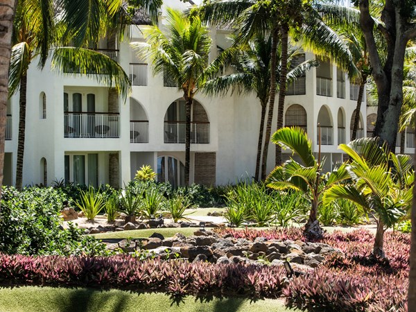 Flânez autour de l’hôtel et explorez ses jardins enchanteurs
