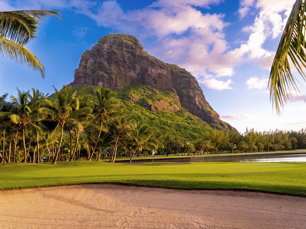 Un parcours de golf 18 trous