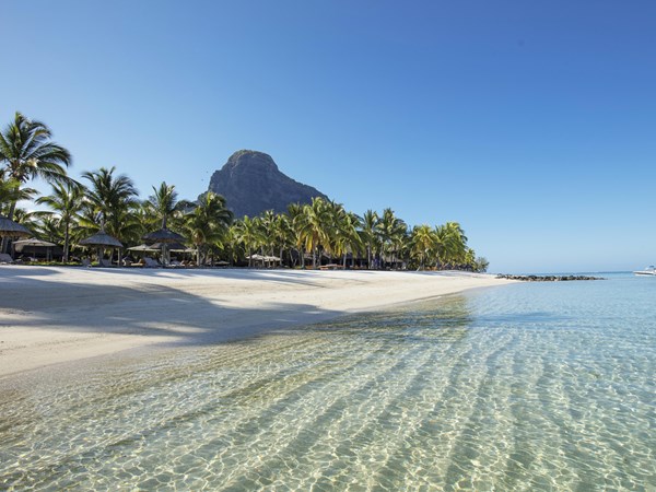La superbe plage du Paradis Beachcomber Golf Resort & Spa