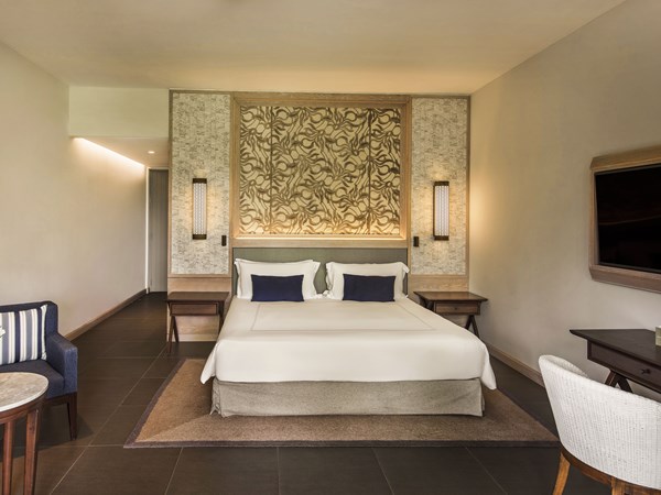 Prestige Garden Room