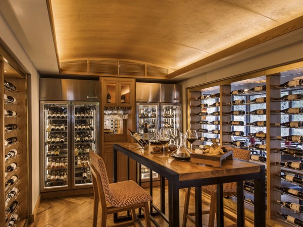 Le Wine Cellar du Constance Le Chaland