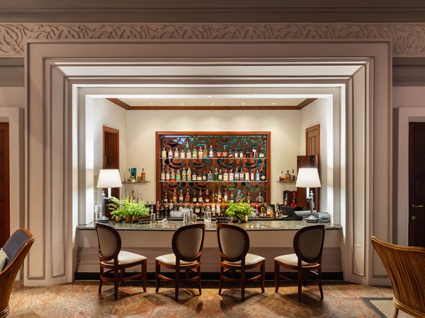 Le Lotus Lounge Bar