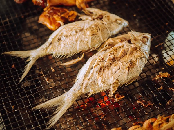 Poissons grillés au barbecue