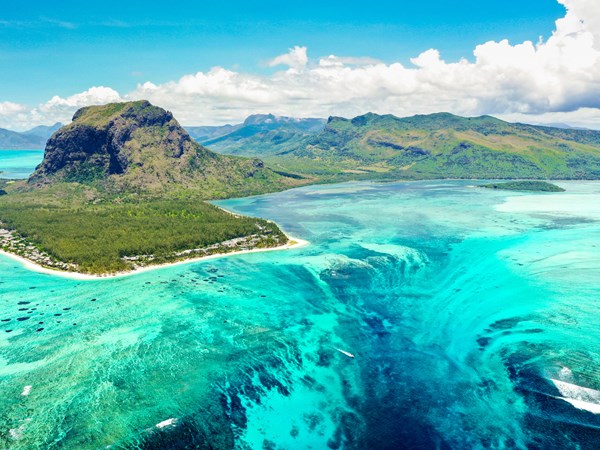 Au large du Morne Brabant