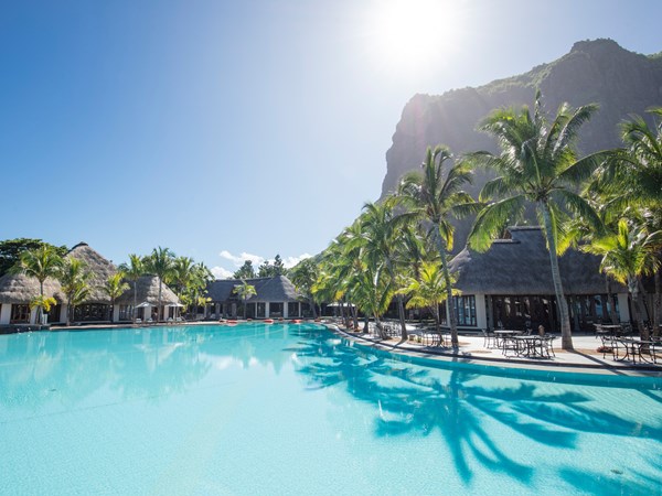 La ravissante piscine du Dinarobin Beachcomber