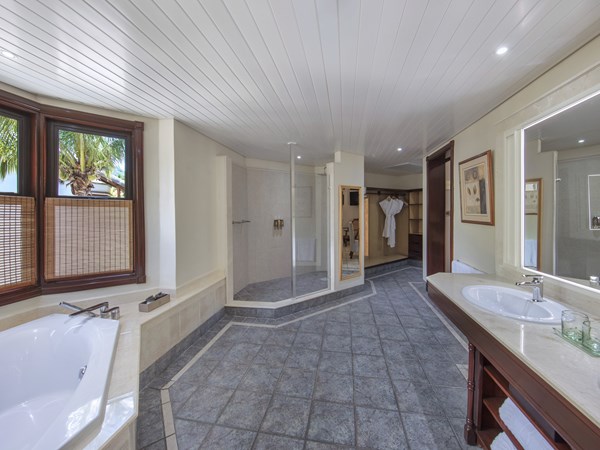 Salle de bain de la Zen Suite