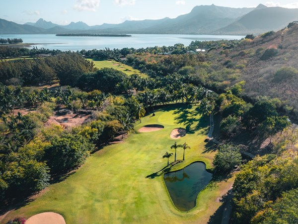 Accès a un superbe parcours de golf