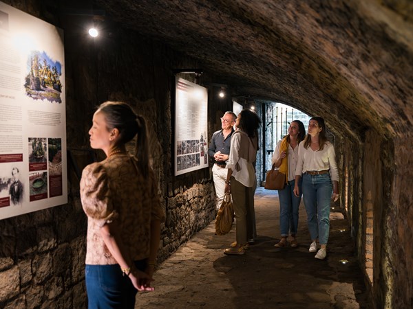 Visite de l’ancienne cheminée et le couloir souterrain