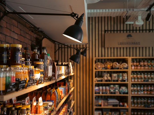 Des confitures, pâtes de fruits et rhums artisanaux