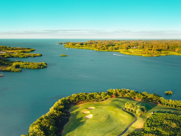 Vue aérienne de l'Anahita Golf