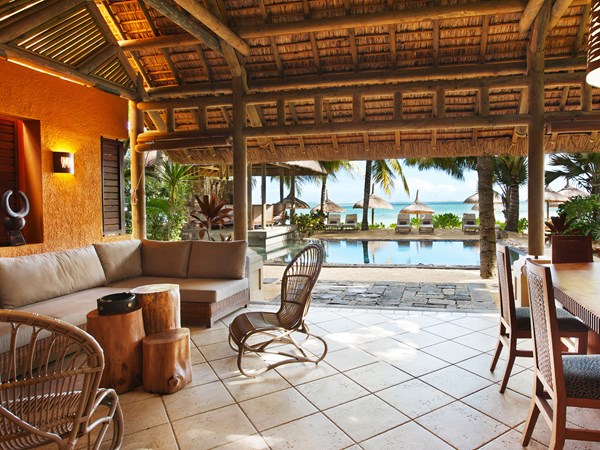 Des villas mêlant influences africaines et tropicales