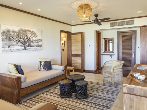 Le salon de la Senior Suite Sea View