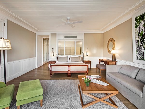 Deluxe Beachfront Suite - Adult only