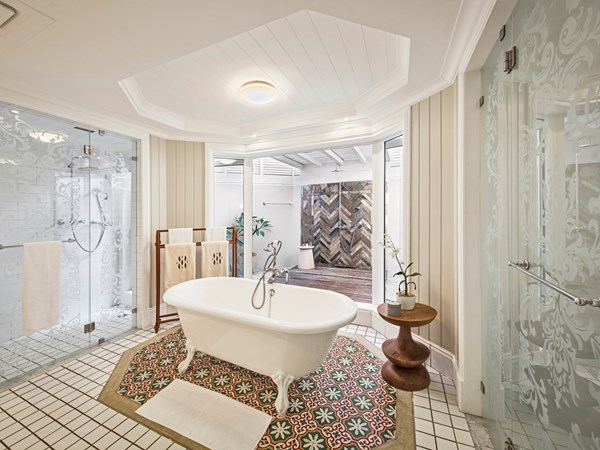 Salle de bain de la Junior Suite Beachfront