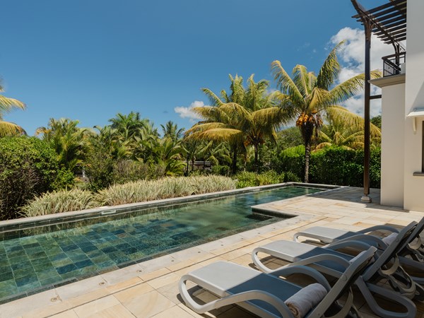 La piscine de la 4 Bedroom Garden View Villa