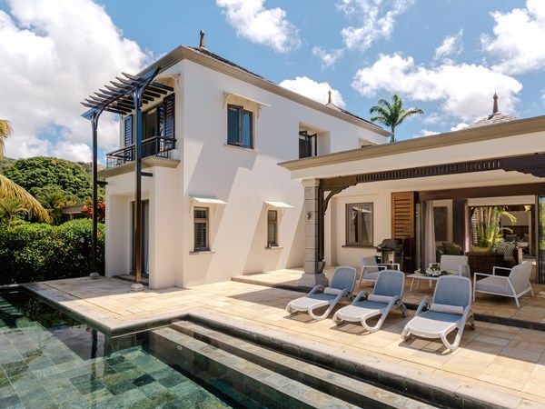 L'extérieur de la 4 Bedroom Garden View Villa