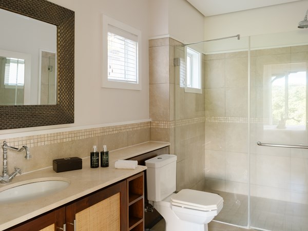 Une salle de bain de la 3 Bedroom Pool Villa