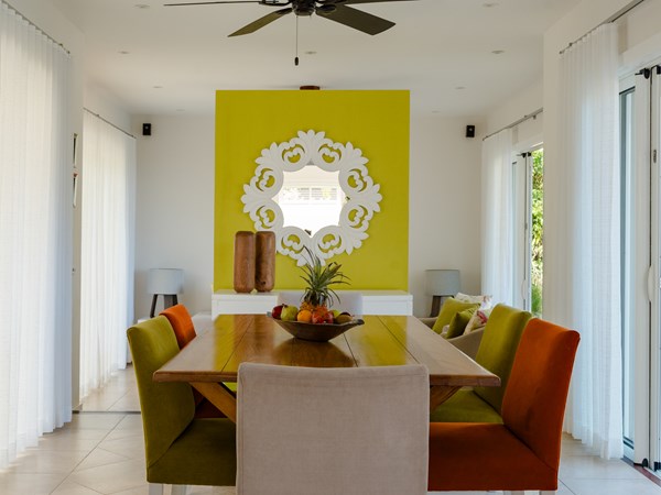 La salle à manger de la 3 Bedroom Pool Villa