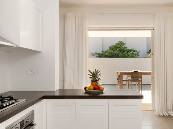 La cuisine de la 2 Bedroom Pool Villa