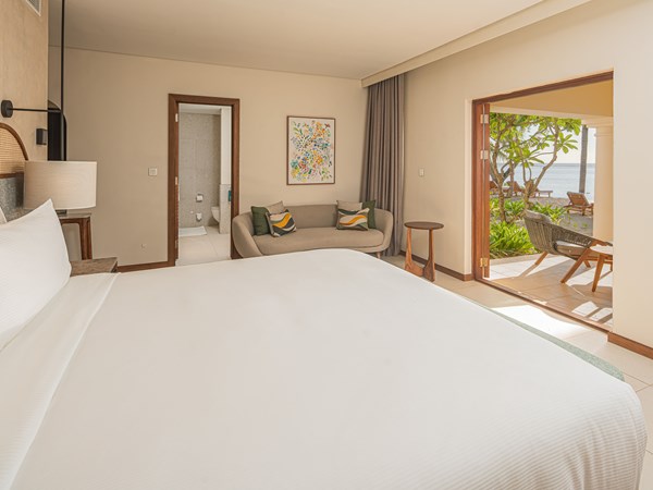 Beachfront Honeymoon Suite