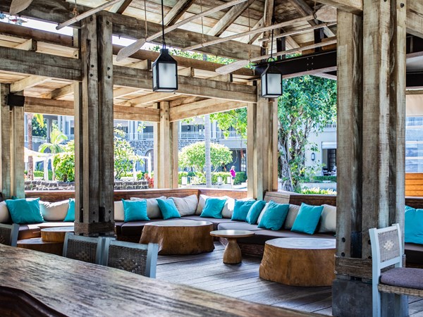 Boathouse Bar and Restaurant