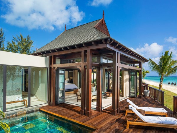 Grand Beachfront Four Bedroom Villa