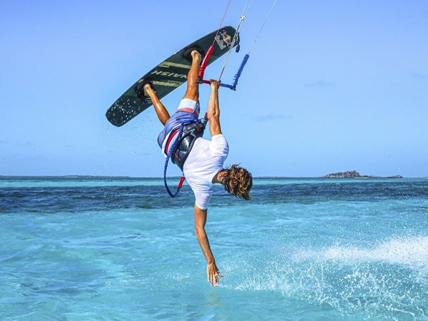 Saut en kitesurf