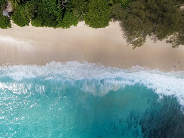 Une île sauvage mais chargée d’histoire