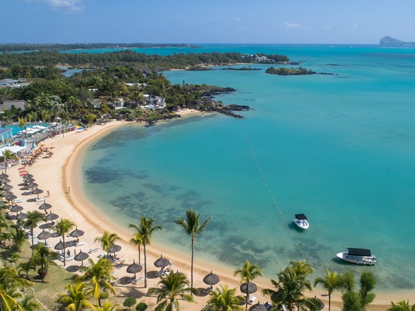 LUX* Grand Gaube, un grand resort contemporain