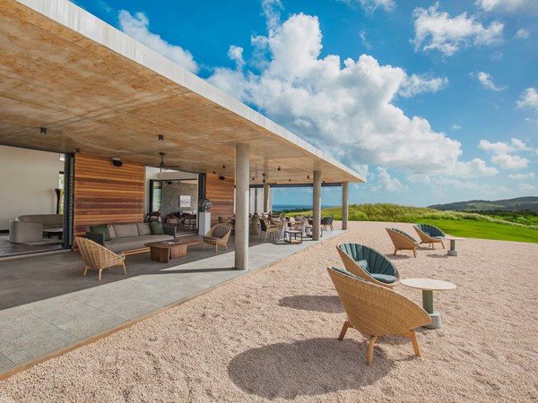 Le clubhouse conçu par l'architecte français Florent Richard