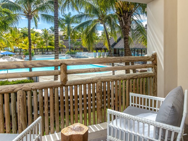 Terrasse de la Chambre Couple Côté Piscine