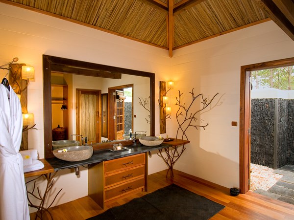 La salle d'eau de la Seaview Pool Suite
