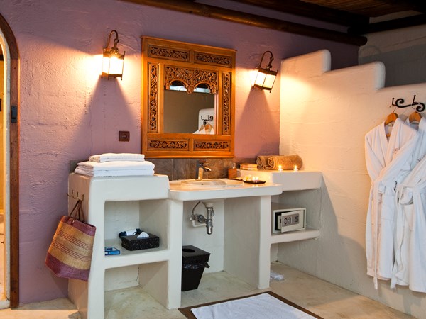La salle d'eau de la chambre Lakaz Standard