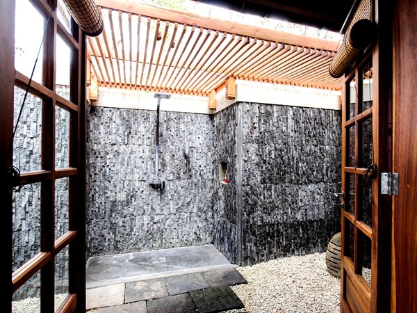 Seaview Pool Suite