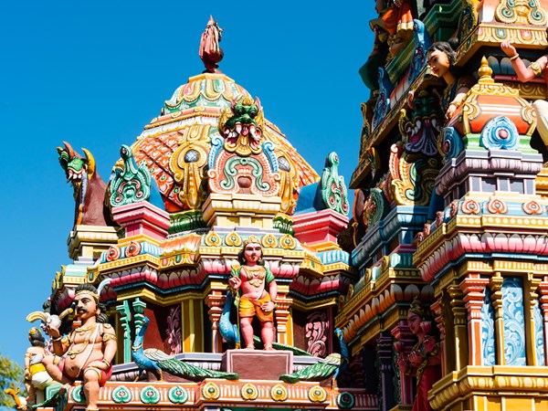 Les temples aux couleurs éclatantes