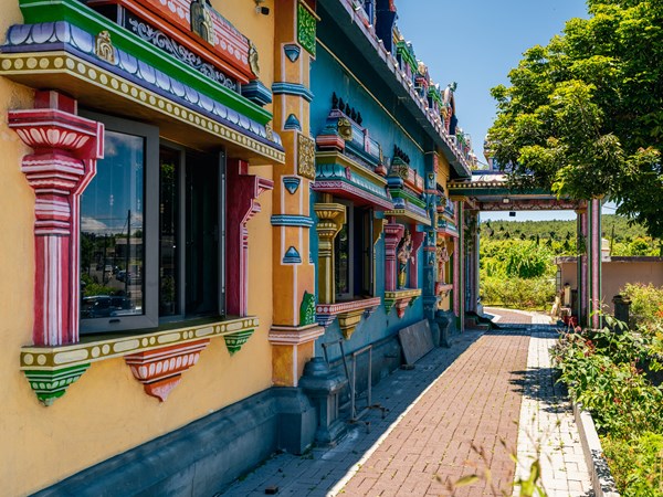 Le Hari Hara Devasthanam, un temple coloré