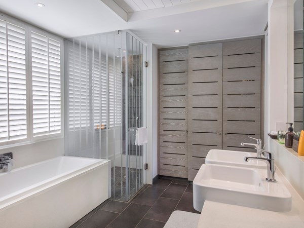 La salle de bain de la Family Suite