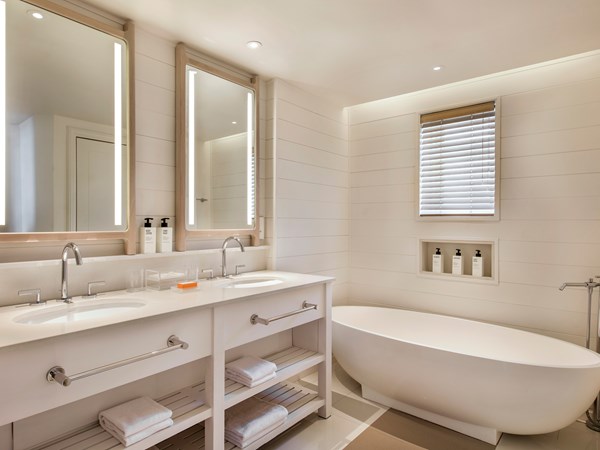 Salle de bain de la Suite Junior