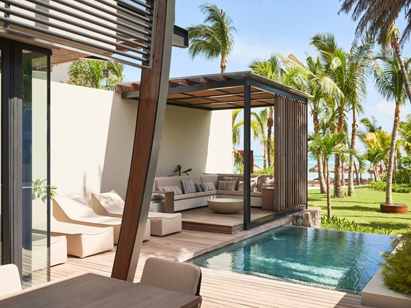 LUX* Pool Villa