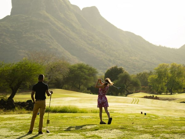 Accédez a un superbe parcours de golf