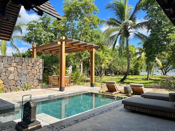 La Beachfront Luxury Suite Pool Villa