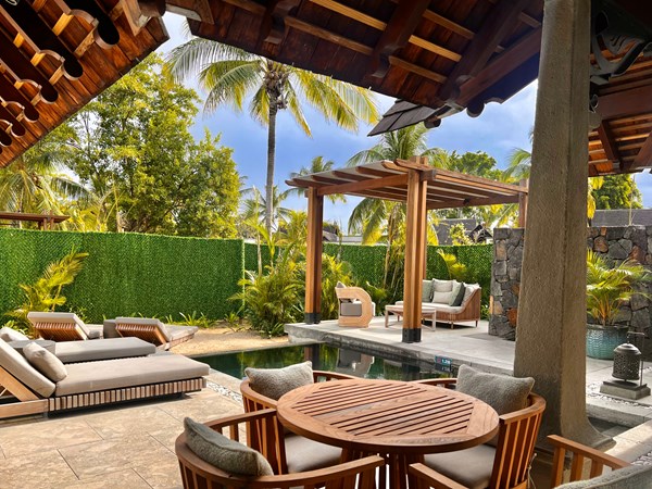 La piscine de la Family Luxury Suite Pool Villa